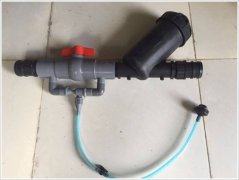 吸肥器